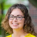 head shot photo of Elizabeth Cruz, CNP