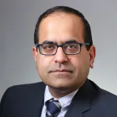 Dr. Kamran Manzoor, Critical Care Medicine, South Shore Hospital