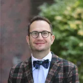 Dr. Nikola Perosevic